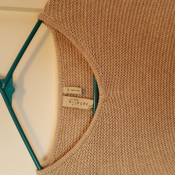 Tan long sleeve knitted sweater - Picture 2 of 4